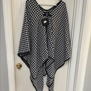 Marc New York Monochrome Houndstooth Cape